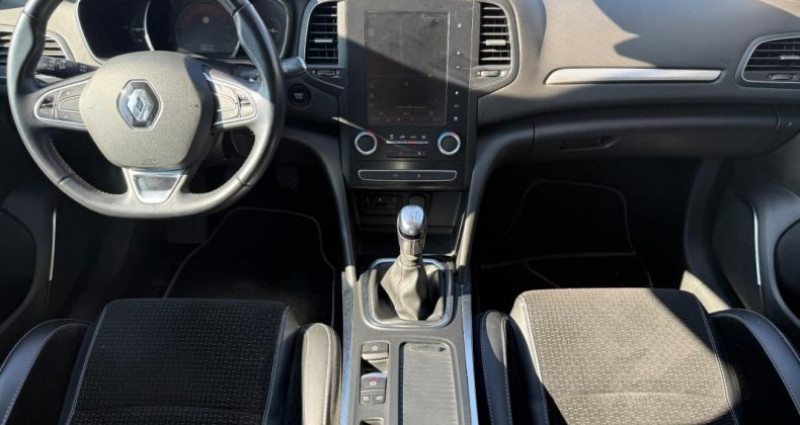 Renault Megane 1.2 TCE 130 ENERGY ZEN 2017 - photo n°3 Renault Megane 1.2 TCE 130 ENERGY ZEN  occasion à Valence - photo n°3