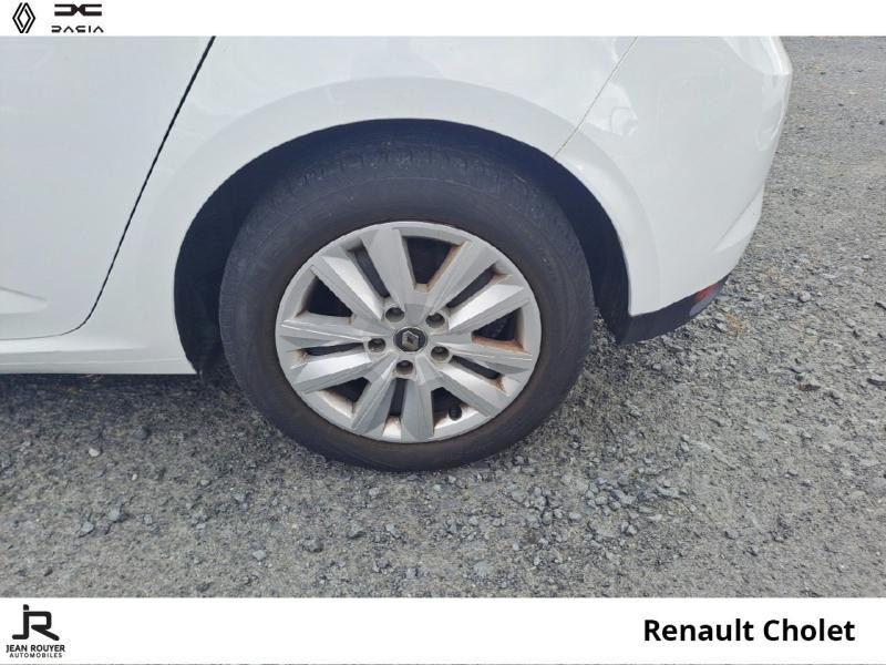 Renault Megane 1.5 Blue dCi 115ch Business EDC -21B  occasion à CHOLET - photo n°8