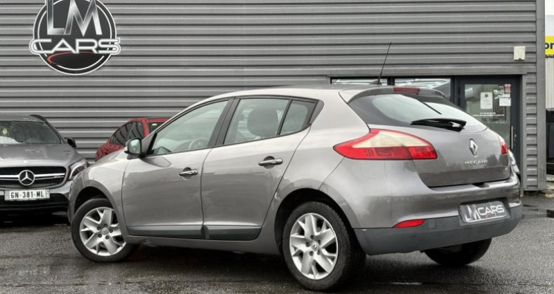 Renault Megane 1.5 dCi FAP - 110 - BV EDC III BERLINE Expression PHASE 1 2011 - photo n°6 Renault Megane 1.5 dCi FAP - 110 - BV EDC III BERLINE Expression PHASE 1  occasion à Chateaubernard - photo n°6