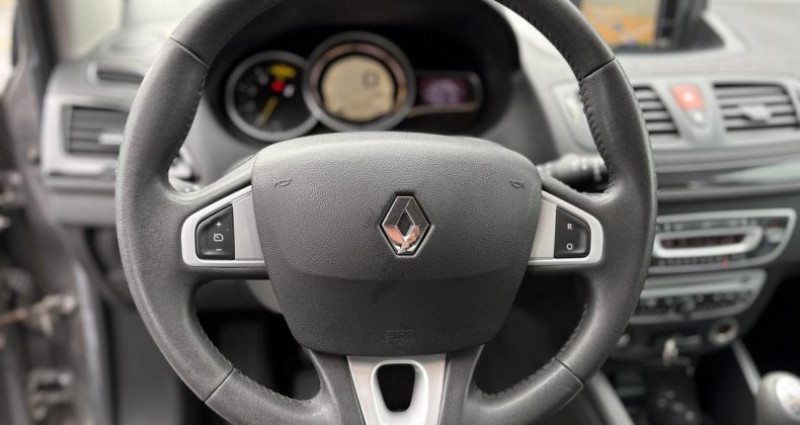 Renault Megane 1.5 dCi FAP - 110 - BV EDC III BERLINE Expression PHASE 1 2011 - photo n°7 Renault Megane 1.5 dCi FAP - 110 - BV EDC III BERLINE Expression PHASE 1  occasion à Chateaubernard - photo n°7