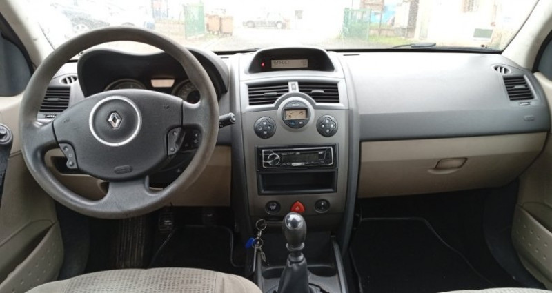 Renault Megane 1.5DCI 105cv / POUR PROFESSIONNEL OU EXPORT 2007 - photo n°5 Renault Megane 1.5DCI 105cv / POUR PROFESSIONNEL OU EXPORT  occasion à GLEIZÉ - photo n°5