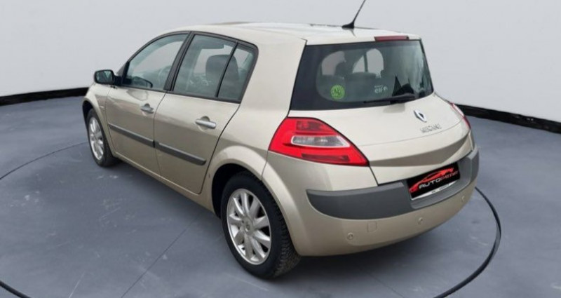 Renault Megane 2 dCi 150 Ch Carminat TomTom Régulateur de vitesse GPS Clima 2008 - photo n°4 Renault Megane 2 dCi 150 Ch Carminat TomTom Régulateur de vitesse GPS Clima  occasion à Nevers - photo n°4