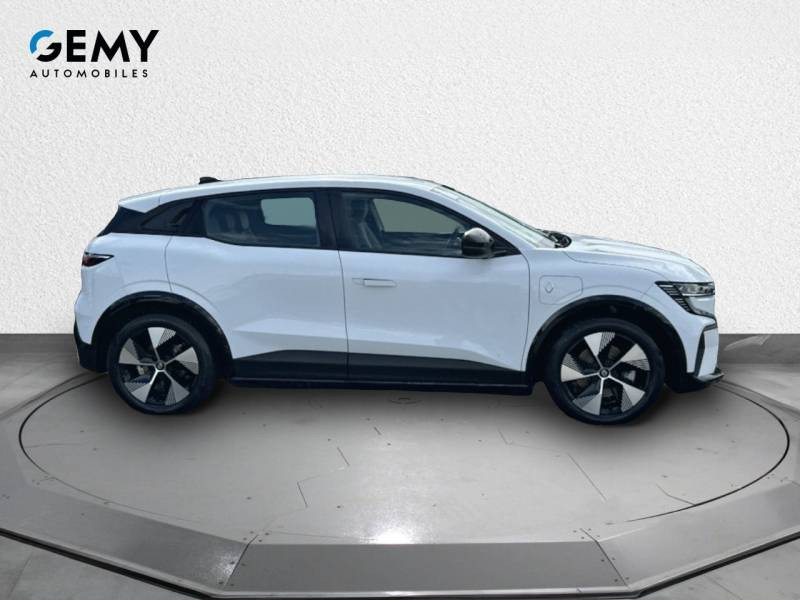 Renault Megane E-Tech EV40 130ch standard charge Equilibre  occasion à LE MANS - photo n°4