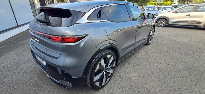 Renault Megane E-TECH EV60 220 ch optimum charge Techno 2022 - photo n°6 Renault Megane E-TECH EV60 220 ch optimum charge Techno  occasion à CHATELLERAULT - photo n°6