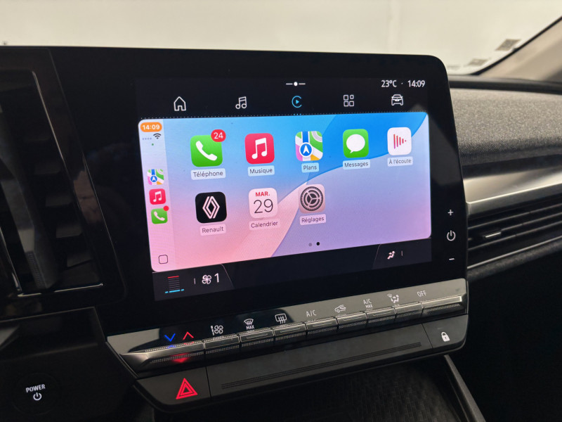 Renault Megane EV40 130ch standard charge Equilibre 5p 2022 - photo n°16 Renault Megane EV40 130ch standard charge Equilibre 5p  occasion à SAINT-GREGOIRE - photo n°16