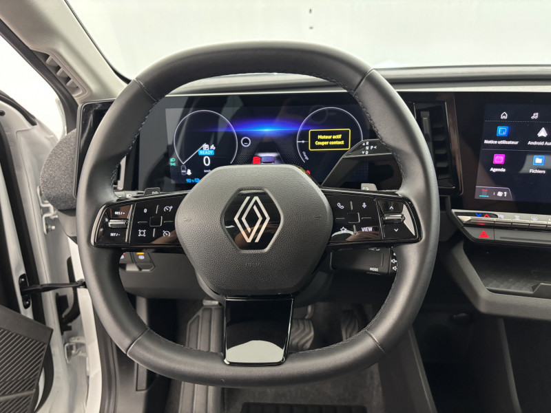 Renault Megane EV40 130ch standard charge Equilibre 5p 2022 - photo n°15 Renault Megane EV40 130ch standard charge Equilibre 5p  occasion à SAINT-GREGOIRE - photo n°15
