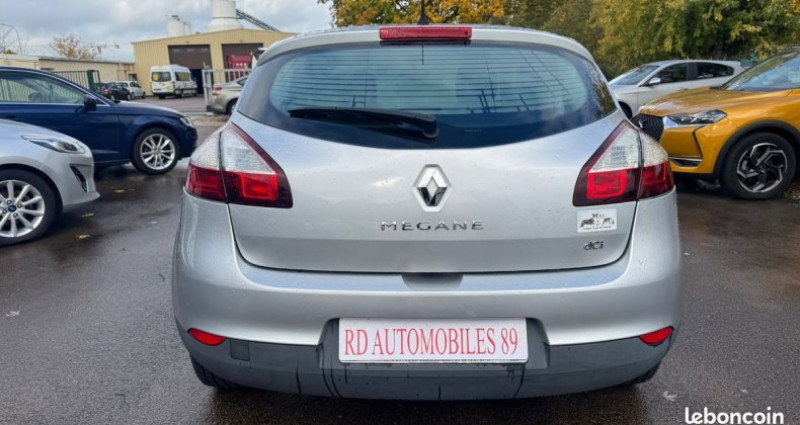 Renault Megane III 1.5 DCI 95 CH Life 2015 - photo n°5 Renault Megane III 1.5 DCI 95 CH Life  occasion à Moneteau - photo n°5