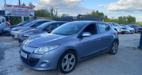 Renault Megane occasion 2010 mise en vente à LINAS par le garage JET AUTOMOBILE - photo n°1