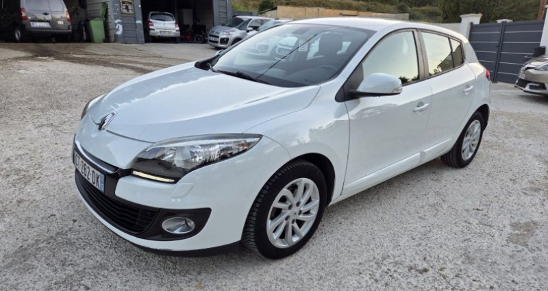 Renault Megane III Berline 5 ptes. Expression 2013 - photo n°2 Renault Megane III Berline 5 ptes. Expression  occasion à Les Pennes-Mirabeau - photo n°2
