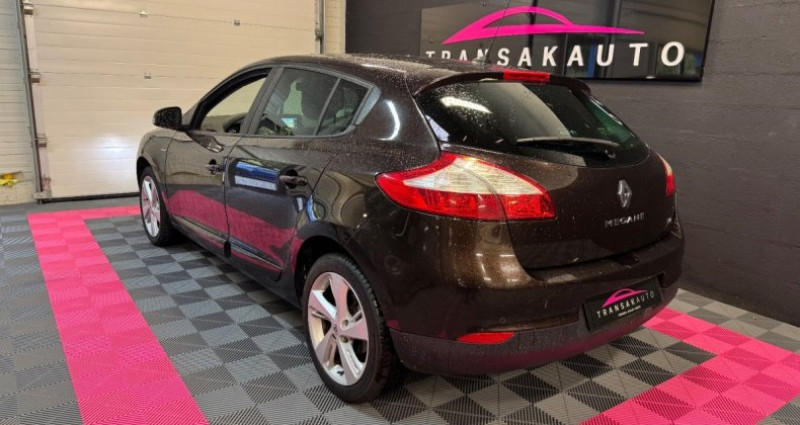 Renault Megane III BERLINE TCE 115 Energy eco2 Limited, DISTRIB NEUVE, CT O 2014 - photo n°3 Renault Megane III BERLINE TCE 115 Energy eco2 Limited, DISTRIB NEUVE, CT O  occasion à Harfleur - photo n°3