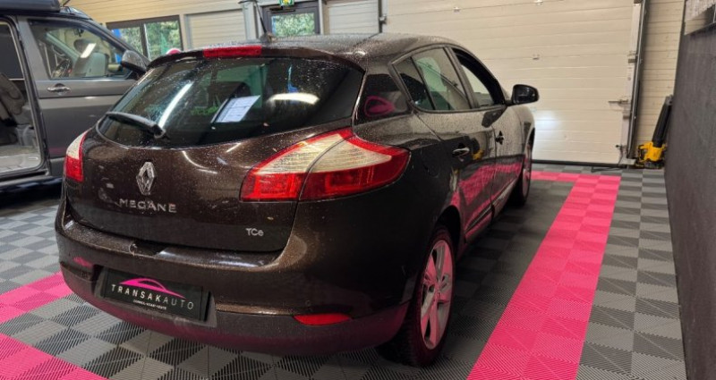 Renault Megane III BERLINE TCE 115 Energy eco2 Limited, DISTRIB NEUVE, CT O 2014 - photo n°5 Renault Megane III BERLINE TCE 115 Energy eco2 Limited, DISTRIB NEUVE, CT O  occasion à Harfleur - photo n°5