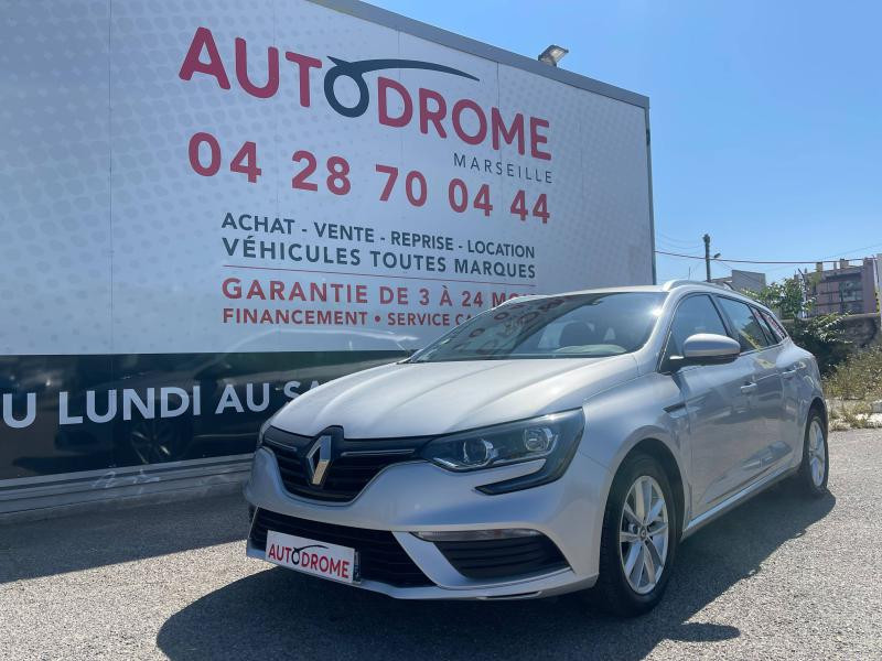 Renault Megane occasion 2019 mise en vente à Marseille 10 par le garage AUTODROME - photo n°1
