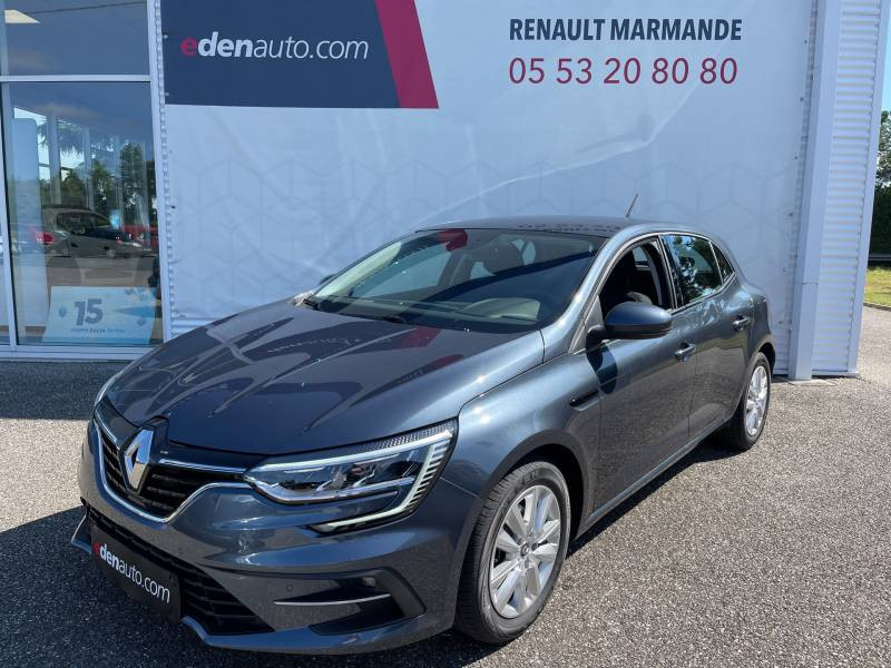 Renault Megane IV BERLINE Blue dCi 115 Business  occasion à Sainte-Bazeille