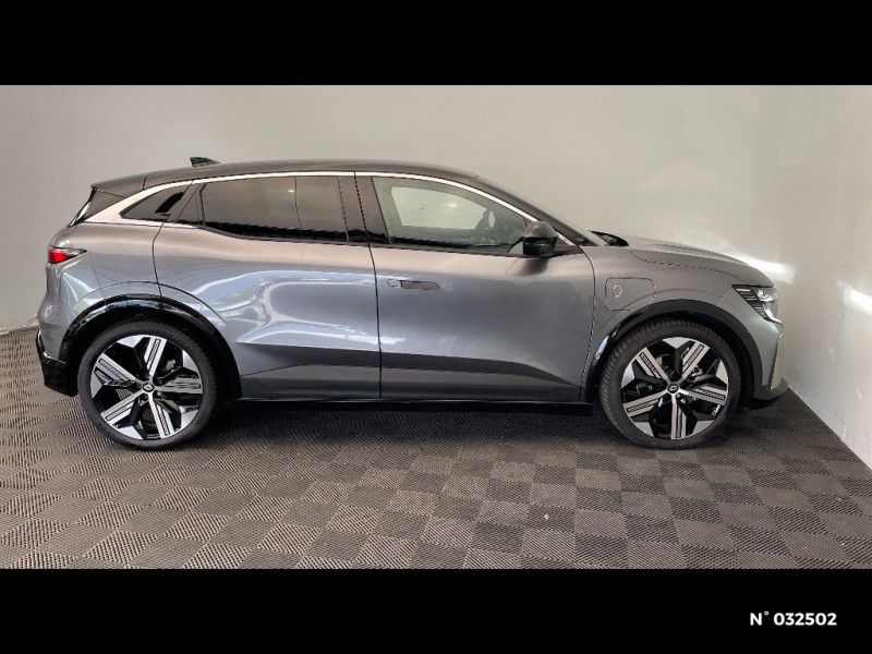 Renault Megane Megane E-Tech 220 ch autonomie confort GSR2 Iconic 2024 - photo n°5 Renault Megane Megane E-Tech 220 ch autonomie confort GSR2 Iconic  occasion à Seynod - photo n°5