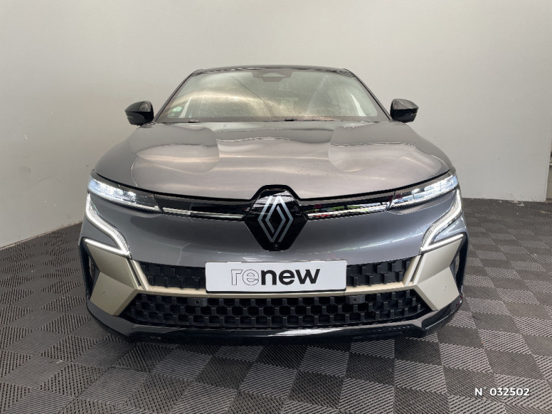 Renault Megane Megane E-Tech 220 ch autonomie confort GSR2 Iconic 2024 - photo n°3 Renault Megane Megane E-Tech 220 ch autonomie confort GSR2 Iconic  occasion à Seynod - photo n°3