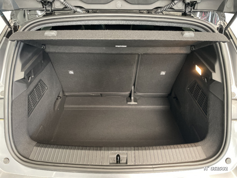 Renault Megane Megane E-Tech 220 ch autonomie confort GSR2 Iconic 2024 - photo n°7 Renault Megane Megane E-Tech 220 ch autonomie confort GSR2 Iconic  occasion à Seynod - photo n°7