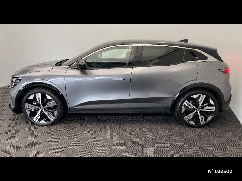 Renault Megane Megane E-Tech 220 ch autonomie confort GSR2 Iconic 2024 - photo n°2 Renault Megane Megane E-Tech 220 ch autonomie confort GSR2 Iconic  occasion à Seynod - photo n°2