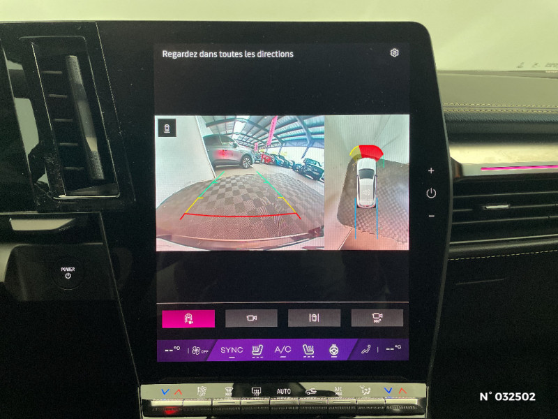 Renault Megane Megane E-Tech 220 ch autonomie confort GSR2 Iconic 2024 - photo n°14 Renault Megane Megane E-Tech 220 ch autonomie confort GSR2 Iconic  occasion à Seynod - photo n°14