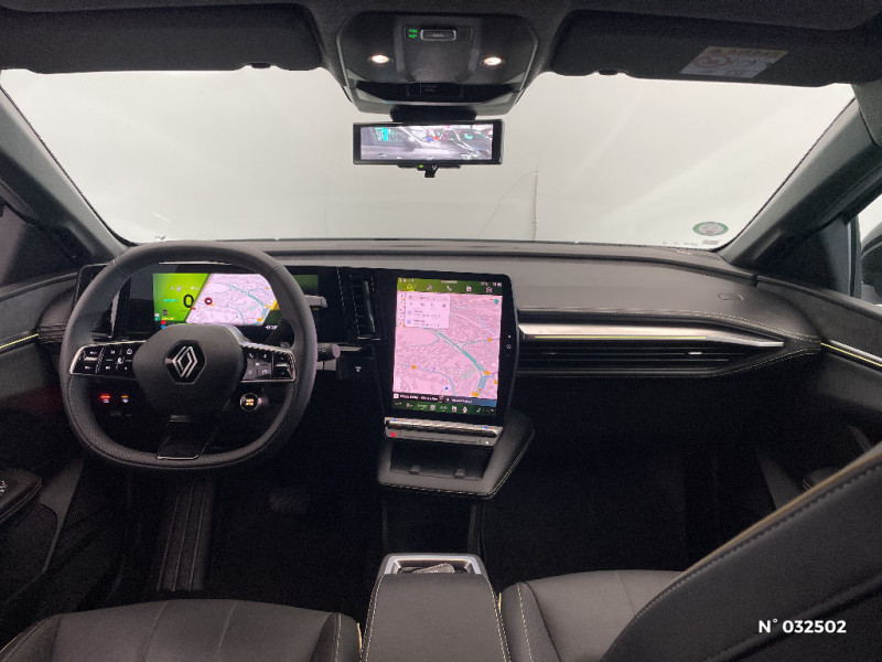 Renault Megane Megane E-Tech 220 ch autonomie confort GSR2 Iconic 2024 - photo n°9 Renault Megane Megane E-Tech 220 ch autonomie confort GSR2 Iconic  occasion à Seynod - photo n°9