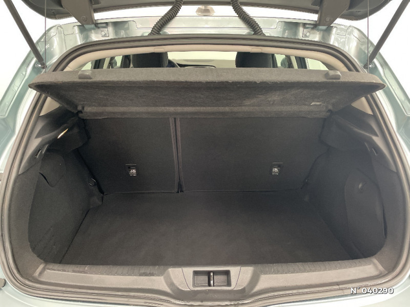 Renault Megane Mégane IV Berline Blue dCi 115 - 20 Business 2021 - photo n°7 Renault Megane Mégane IV Berline Blue dCi 115 - 20 Business  occasion à Abbeville - photo n°7