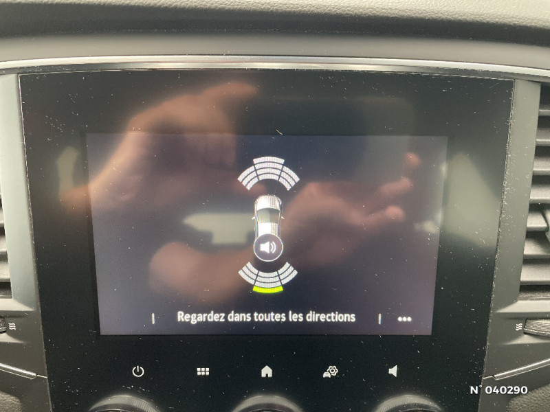 Renault Megane Mégane IV Berline Blue dCi 115 - 20 Business 2021 - photo n°14 Renault Megane Mégane IV Berline Blue dCi 115 - 20 Business  occasion à Abbeville - photo n°14