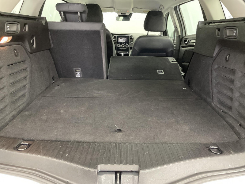 Renault Megane Mégane IV Estate E-TECH Plug-In Hybride 160 Business 2020 - photo n°15 Renault Megane Mégane IV Estate E-TECH Plug-In Hybride 160 Business  occasion à Beauvais - photo n°15