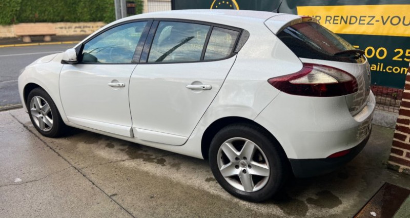 Renault Megane meganeiii 1.5 dCi 95ch Business eco² 2015 2015 - photo n°4 Renault Megane meganeiii 1.5 dCi 95ch Business eco² 2015  occasion à 59450 SIN LE NOBLE - photo n°4