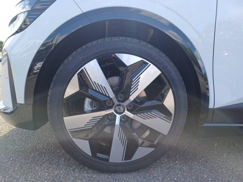 Renault Megane V E-Tech 220 ch autonomie confort GSR2 Techno 5p  occasion  Agen - photo n9