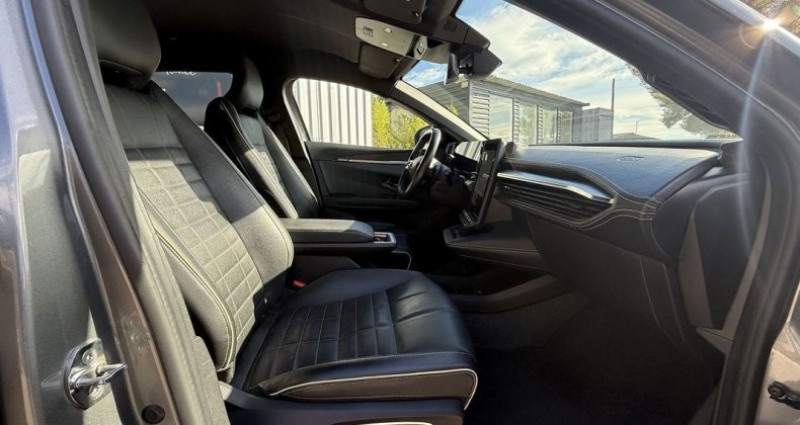 Renault Megane V E-TECH ELECTRIC EV60 220CH ICONIC SUPER CHARGE 2022 - photo n°5 Renault Megane V E-TECH ELECTRIC EV60 220CH ICONIC SUPER CHARGE  occasion à LA GARDE - photo n°5