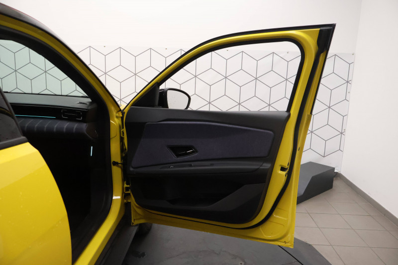 Renault R5 Renault 5 E-Tech Electrique 150 ch autonomie confort Techno  2025 - photo n°8 Renault R5 Renault 5 E-Tech Electrique 150 ch autonomie confort Techno   occasion à LESCAR - photo n°8