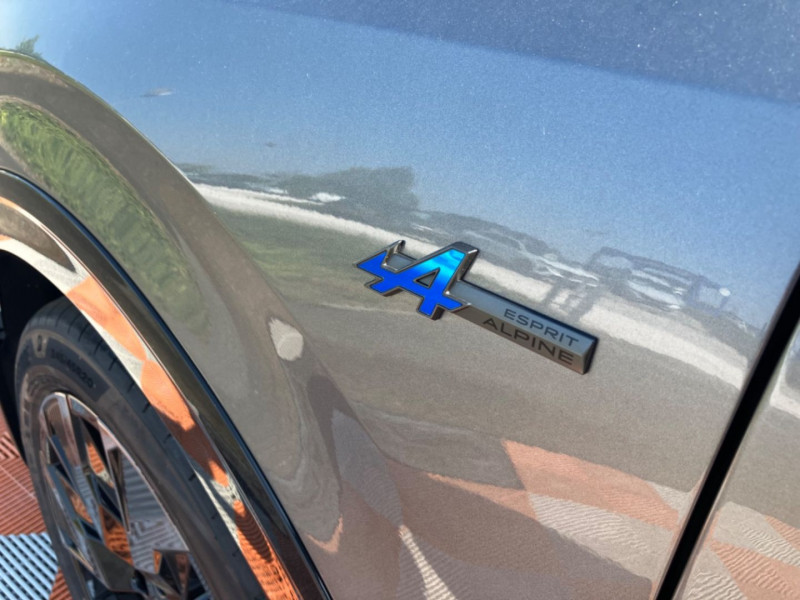 Renault Rafale E-Tech Full Hybrid 200 ESPRIT ALPINE Toit Pano 2025 - photo n°9 Renault Rafale E-Tech Full Hybrid 200 ESPRIT ALPINE Toit Pano  occasion à Carcassonne - photo n°9