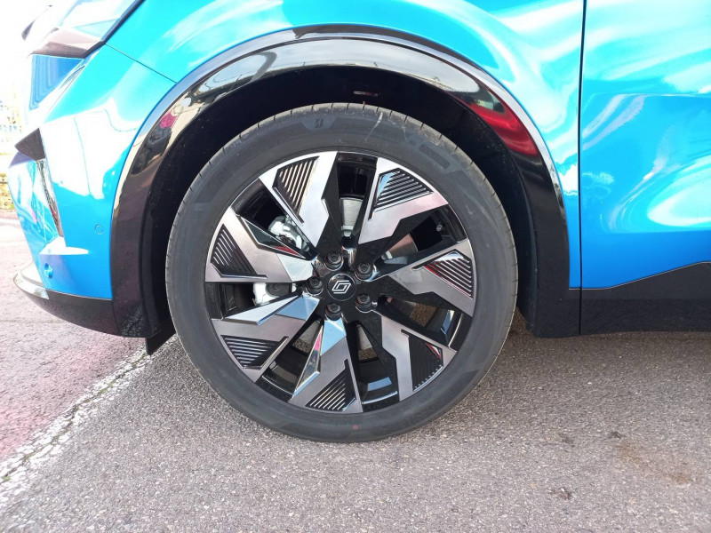 Renault Rafale Rafale E-Tech full hybrid 200 esprit Alpine 5p 2025 - photo n°6 Renault Rafale Rafale E-Tech full hybrid 200 esprit Alpine 5p  occasion à Muret - photo n°6