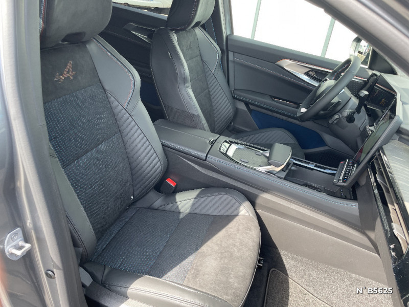 Renault Rafale Rafale E-Tech full hybrid 200 esprit Alpine 2025 - photo n°10 Renault Rafale Rafale E-Tech full hybrid 200 esprit Alpine  occasion à Pont-Audemer - photo n°10