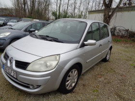 Renault Scenic II 1.9 DCI 130CH FAP DYNAMIQUE  occasion  Aucamville - photo n1