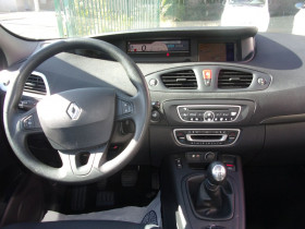 Renault Scenic III 1.5 DCI 110CH FAP EXPRESSION EURO5  occasion à Toulouse - photo n°6