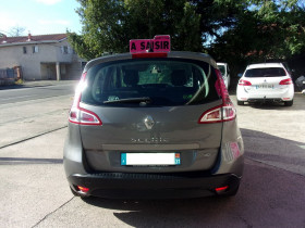 Renault Scenic III 1.5 DCI 110CH FAP EXPRESSION EURO5  occasion à Toulouse - photo n°4