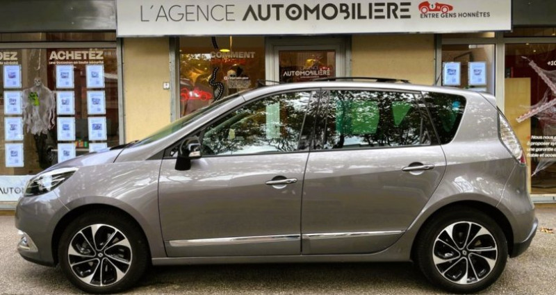 Renault Scenic 1.2 TCE 130 ENERGY BOSE EDITION E6 *TOIT OUVRANT, SUIVI RENA 2016 - photo n°7 Renault Scenic 1.2 TCE 130 ENERGY BOSE EDITION E6 *TOIT OUVRANT, SUIVI RENA  occasion à Chaville - photo n°7