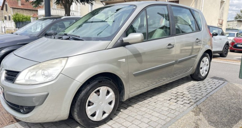 Renault Scenic 1.6 16V 110CH EXPRESSION 2007 - photo n°2 Renault Scenic 1.6 16V 110CH EXPRESSION  occasion à Corbeil-Essonnes - photo n°2