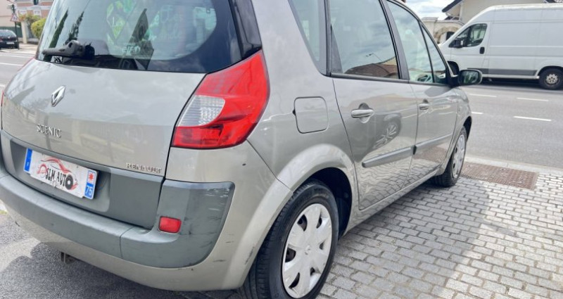 Renault Scenic 1.6 16V 110CH EXPRESSION 2007 - photo n°7 Renault Scenic 1.6 16V 110CH EXPRESSION  occasion à Corbeil-Essonnes - photo n°7