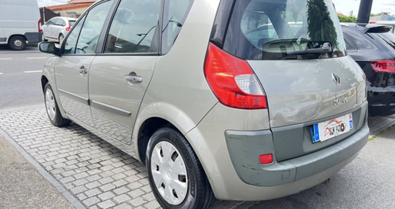 Renault Scenic 1.6 16V 110CH EXPRESSION 2007 - photo n°5 Renault Scenic 1.6 16V 110CH EXPRESSION  occasion à Corbeil-Essonnes - photo n°5