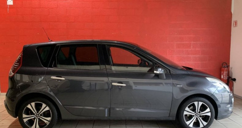 Renault Scenic III 1.5 dCi 110ch energy Bose eco²