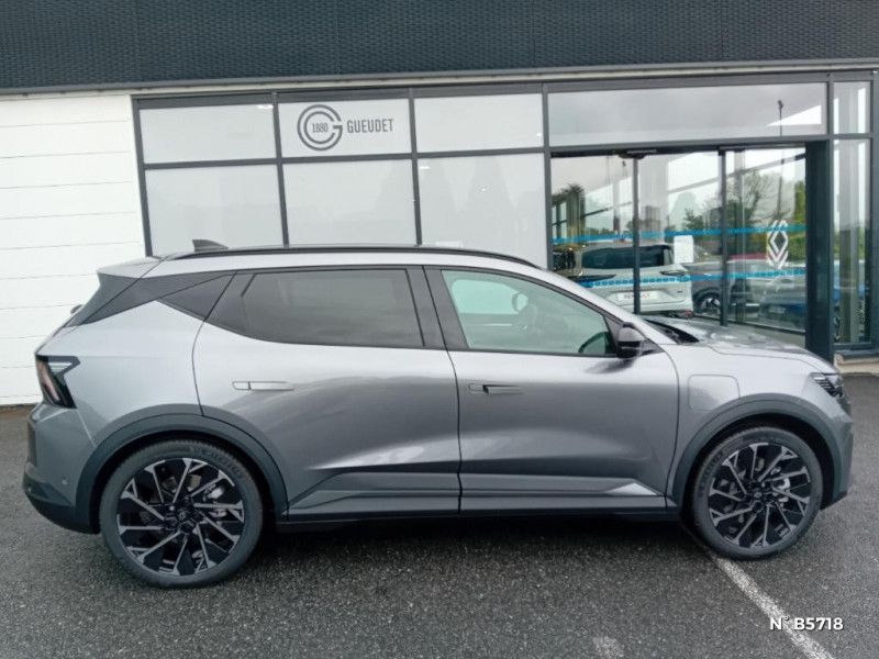 Renault Scenic Scenic E-Tech electrique 220 ch grande autonomie Techno espr 2025 - photo n°5 Renault Scenic Scenic E-Tech electrique 220 ch grande autonomie Techno espr  occasion à Pont-Audemer - photo n°5