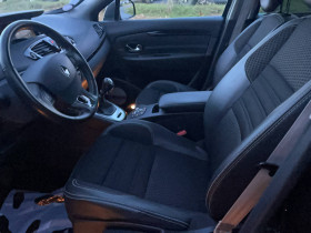 Renault Scenic Scenic Xmod TCe 130 Energy Bose Edition 5p  occasion  Lescure-d'Albigeois - photo n13