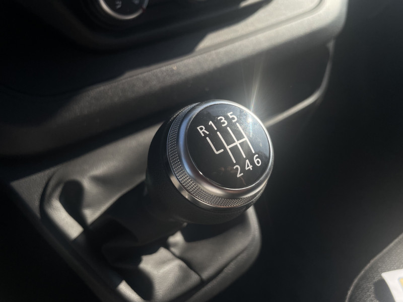 Renault Trafic III L1H1 2T8 2.0 BLUE DCI 130CH ADVANCE -24 2025 - photo n°17 Renault Trafic III L1H1 2T8 2.0 BLUE DCI 130CH ADVANCE -24  occasion à Labège - photo n°17