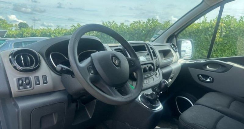 Renault Trafic 12990 ht 125cv l1h2 2019 - photo n°5 Renault Trafic 12990 ht 125cv l1h2  occasion à LA BOISSE - photo n°5