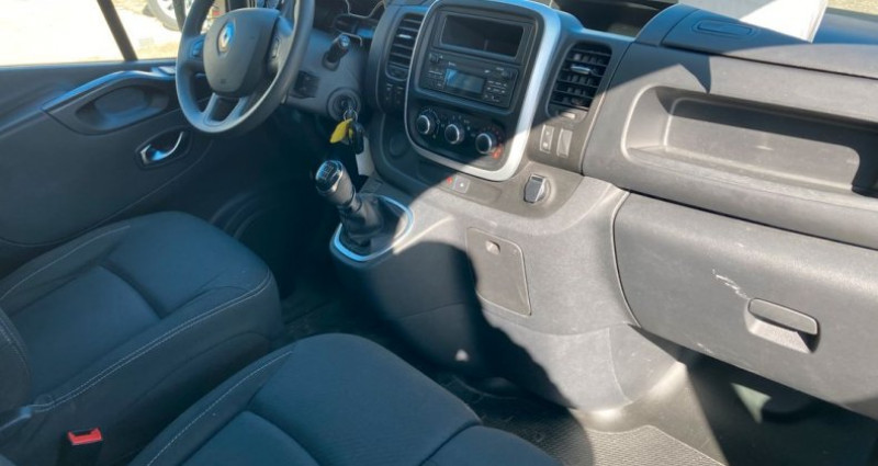 Renault Trafic 3 L1H1 1.6 dCI 95cv Année 2020 2020 - photo n°5 Renault Trafic 3 L1H1 1.6 dCI 95cv Année 2020  occasion à GLEIZÉ - photo n°5