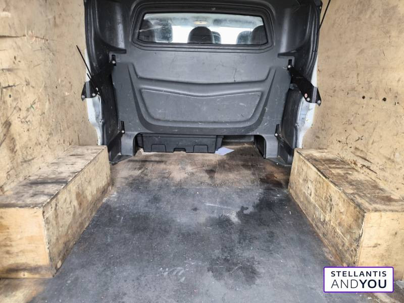 Renault Trafic CA L2H1 1200 KG DCI 95 GRAND CONFORT  occasion à JOINVILLE LE PONT - photo n°7