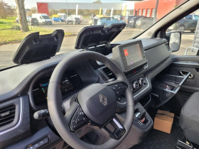 Renault Trafic CabAppro L2H1 BlueDCi150ch RedEdition BVA9 5pl   CarPlay   A  occasion � Ganges - photo n�5