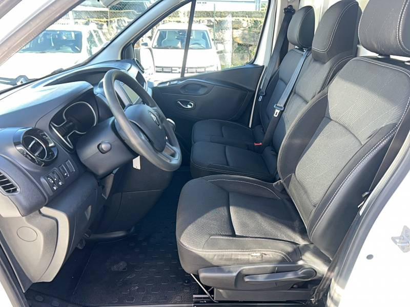 Renault Trafic FGN L1H1 1200 KG DCI 170 ENERGY EDC GRAND CONFORT 2020 - photo n°10 Renault Trafic FGN L1H1 1200 KG DCI 170 ENERGY EDC GRAND CONFORT  occasion à Villeneuve-sur-Lot - photo n°10