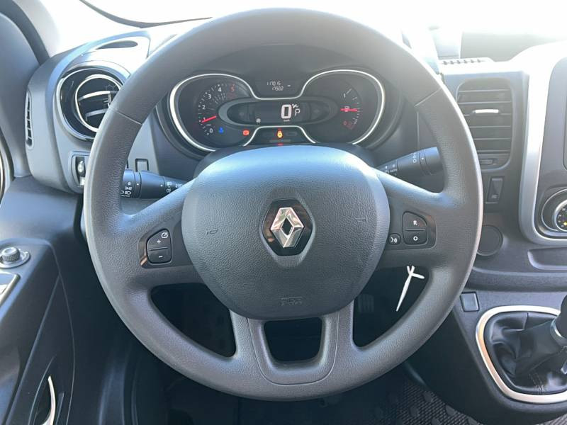 Renault Trafic FGN L1H1 1200 KG DCI 170 ENERGY EDC GRAND CONFORT 2020 - photo n°18 Renault Trafic FGN L1H1 1200 KG DCI 170 ENERGY EDC GRAND CONFORT  occasion à Villeneuve-sur-Lot - photo n°18